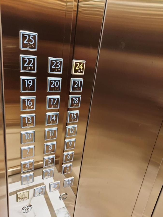 Level 24 - Sea & Sky View *