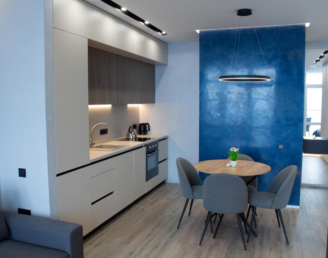 Level 24 - Sea & Sky View